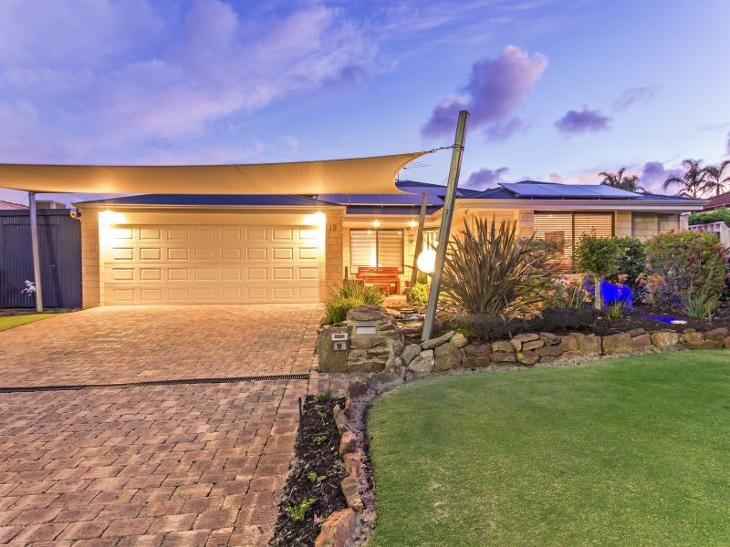 19 Belvoir Crescent, Orelia WA 6167