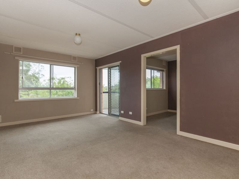 20/4 Canham Way, Orelia WA 6167
