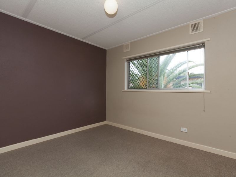 20/4 Canham Way, Orelia WA 6167