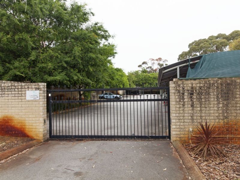 20/4 Canham Way, Orelia WA 6167