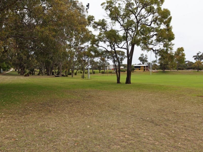 20/4 Canham Way, Orelia WA 6167