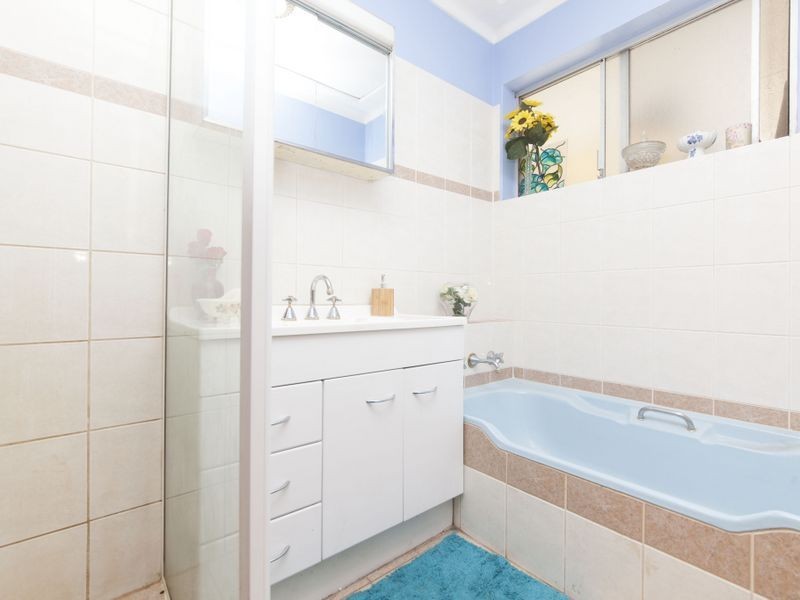 9 Dargin Place, Orelia WA 6167