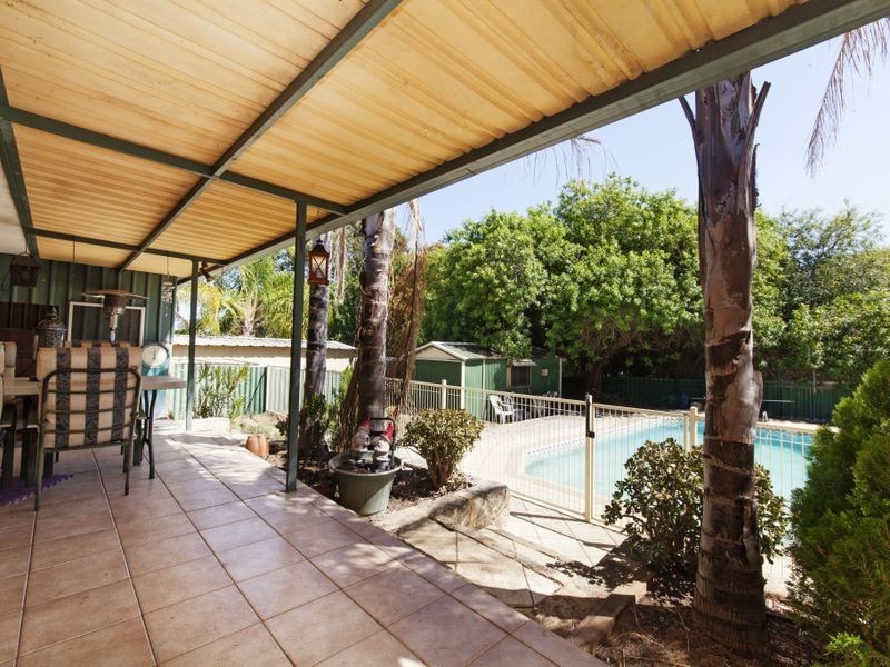 9 Dargin Place, Orelia WA 6167