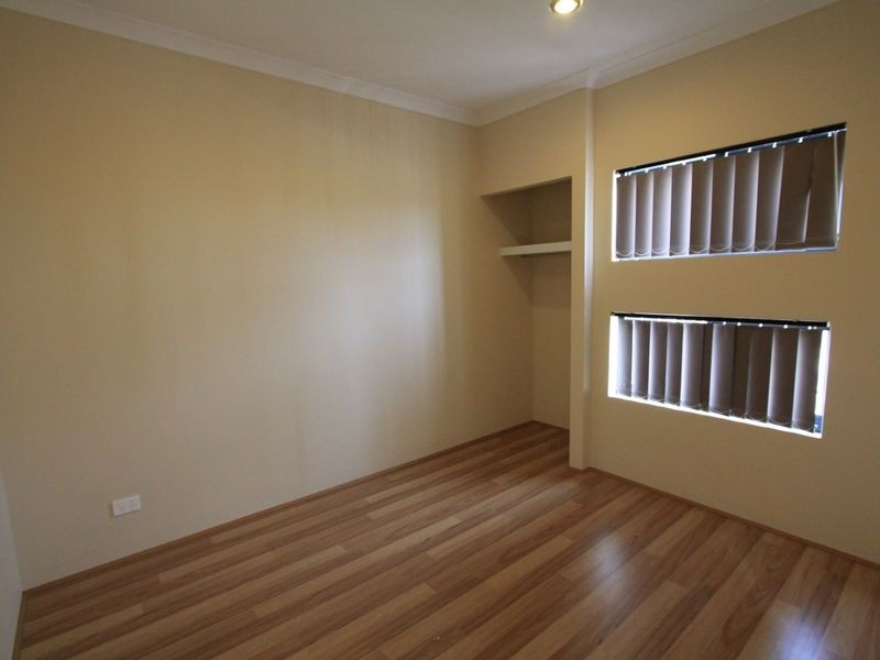 68 Ryhill Crescent, Wellard WA 6170