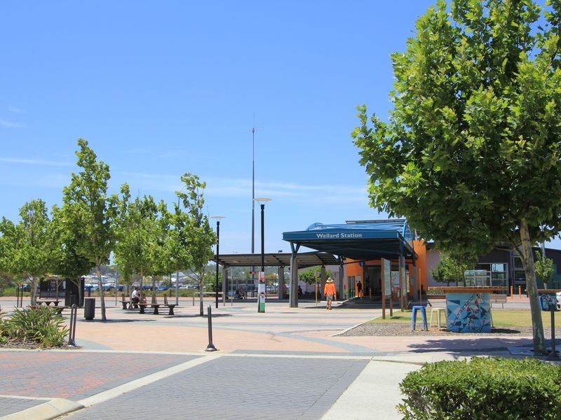 68 Ryhill Crescent, Wellard WA 6170