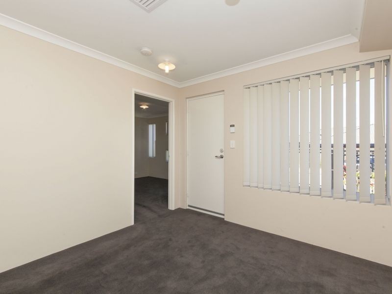 14 Darton Loop, Bertram WA 6167