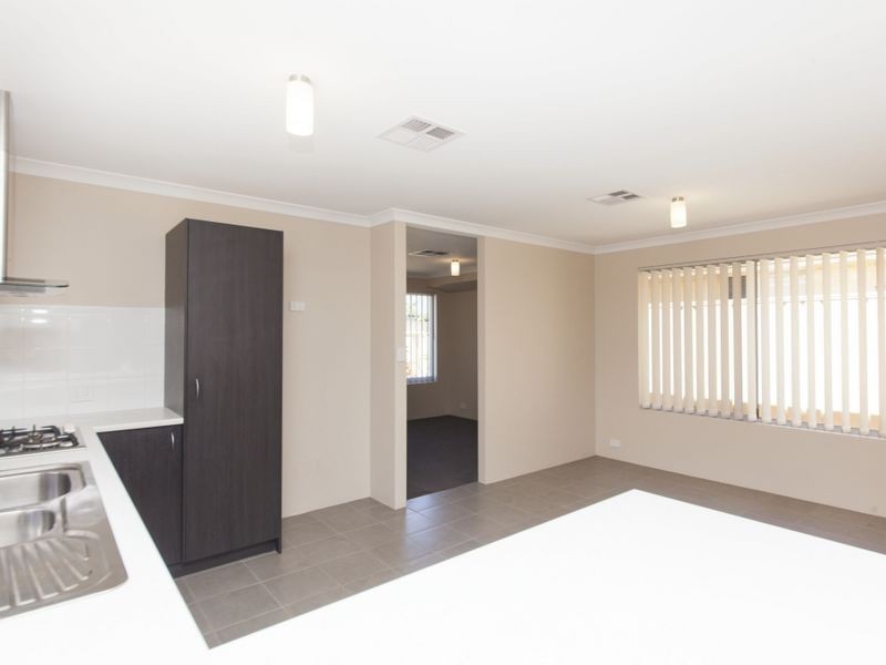 14 Darton Loop, Bertram WA 6167