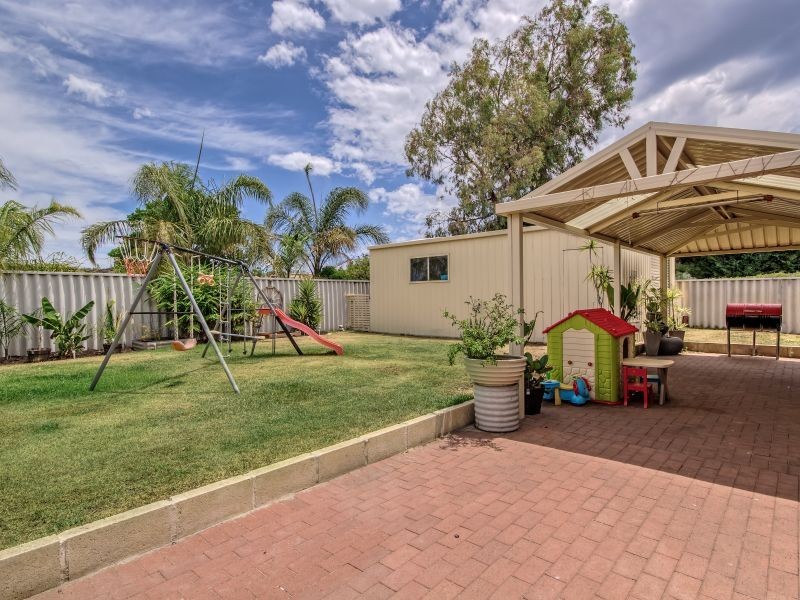 10 Nottingham Parkway, Orelia WA 6167