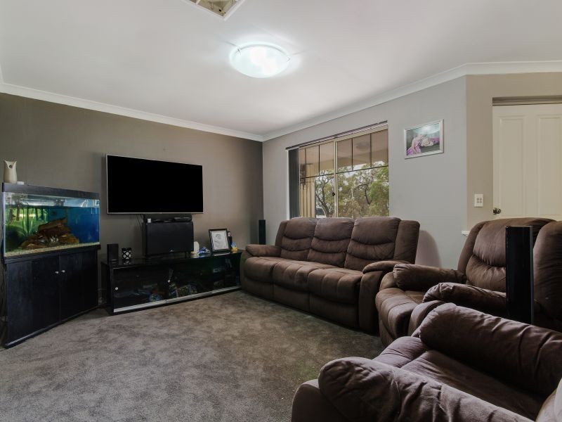 10 Nottingham Parkway, Orelia WA 6167