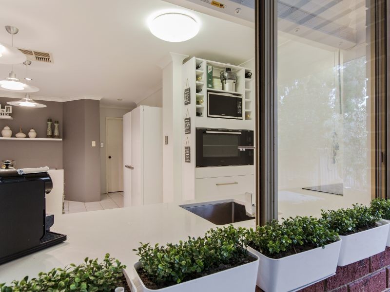 7 Nyandi Court, Thornlie WA 6108