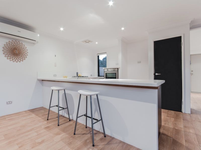 4 Cheltenham Loop, Bertram WA 6167