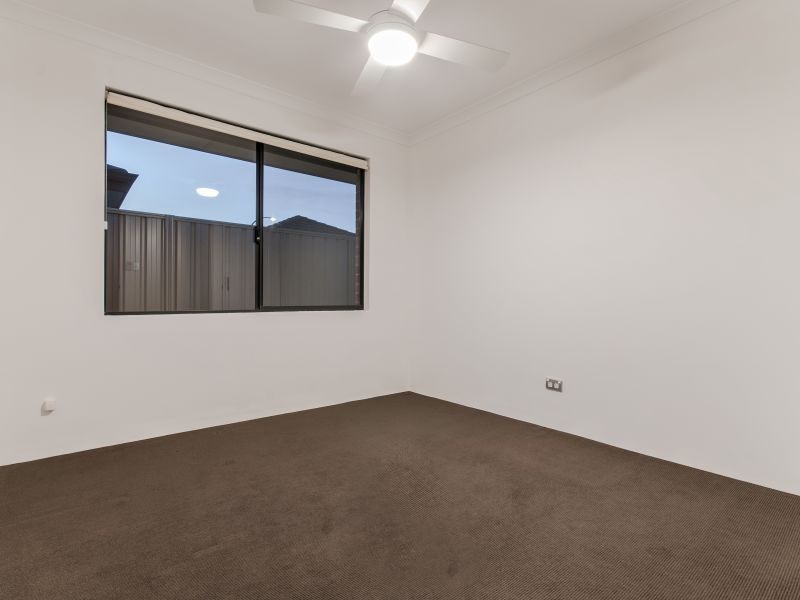 4 Cheltenham Loop, Bertram WA 6167