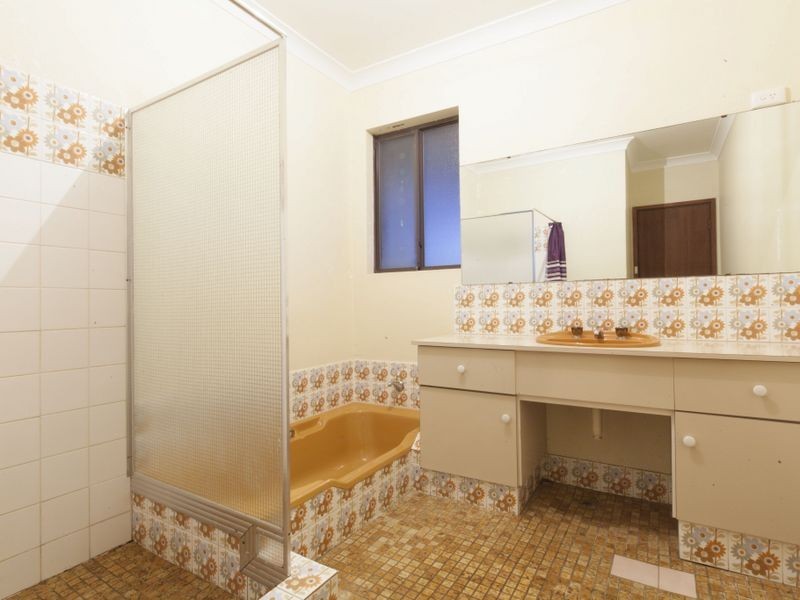 576 Hopkinson Road, Oakford WA 6121