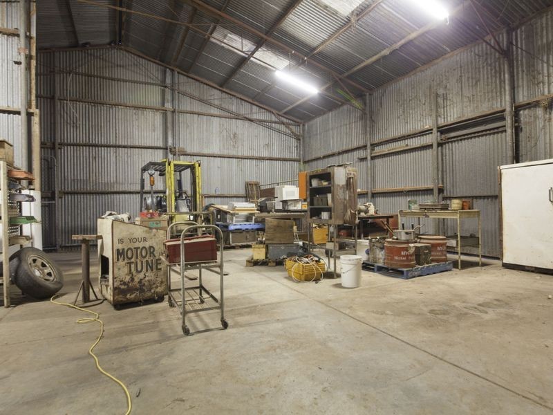 576 Hopkinson Road, Oakford WA 6121