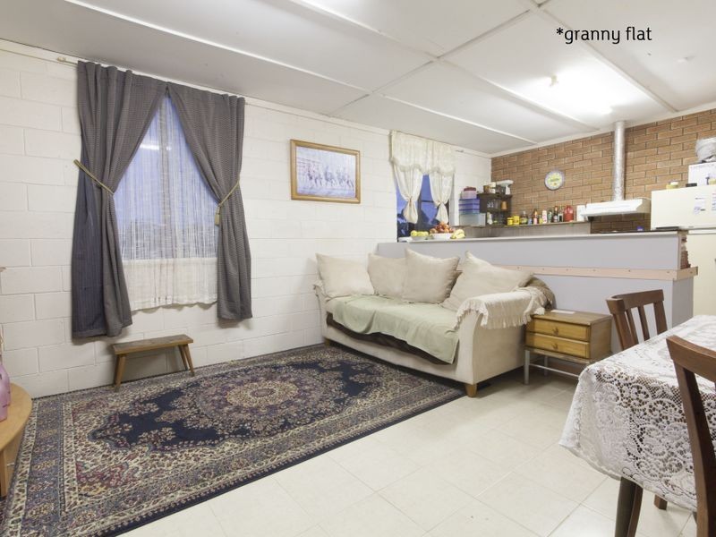 576 Hopkinson Road, Oakford WA 6121