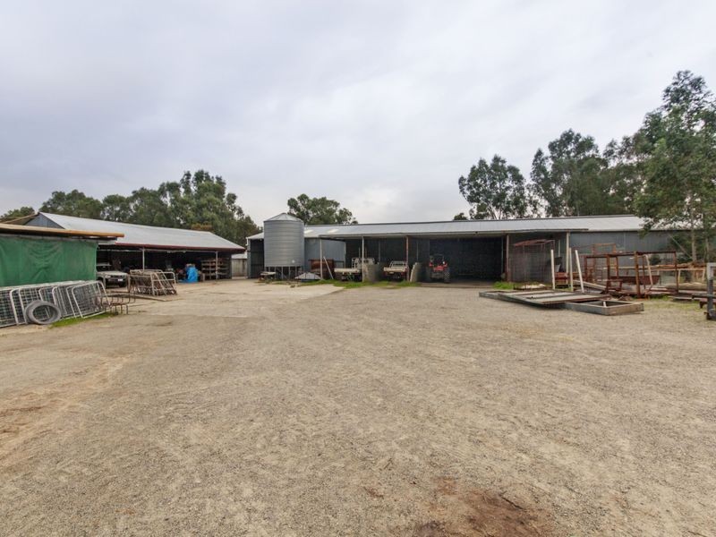 576 Hopkinson Road, Oakford WA 6121