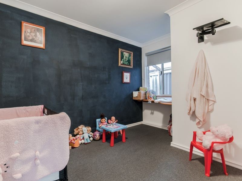 11 Geographe Way, Thornlie WA 6108