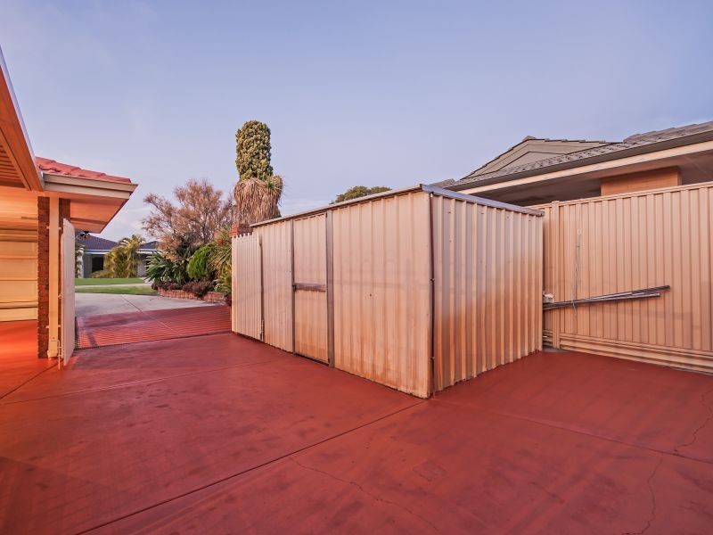 11 Geographe Way, Thornlie WA 6108