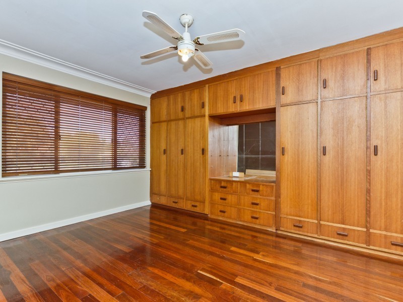 11 Pudney Place, Orelia WA 6167