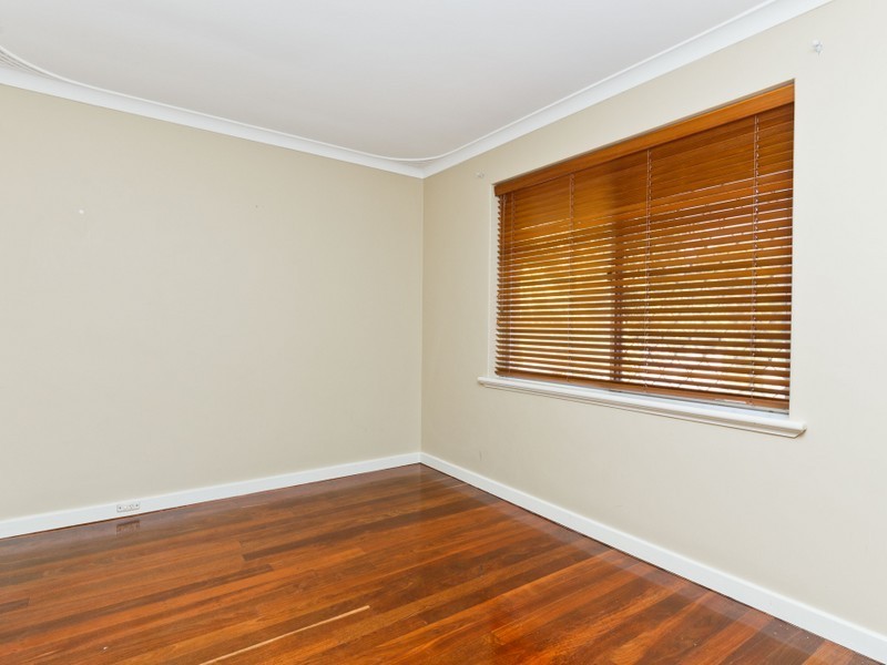 11 Pudney Place, Orelia WA 6167