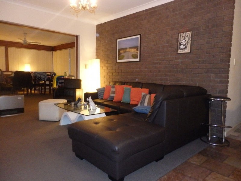 28 Mandfield Way, Parmelia WA 6167