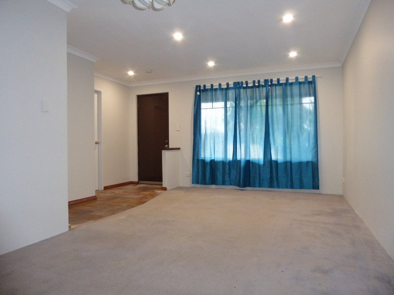 17 Prockter Gardens, Leda WA 6170