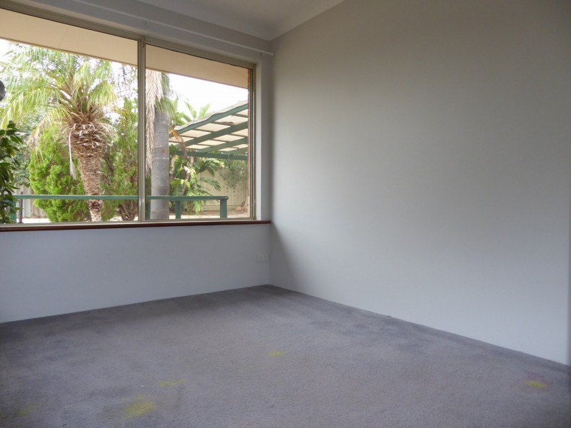 17 Prockter Gardens, Leda WA 6170