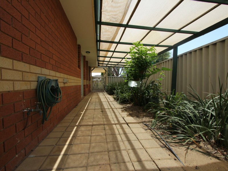 17 Prockter Gardens, Leda WA 6170