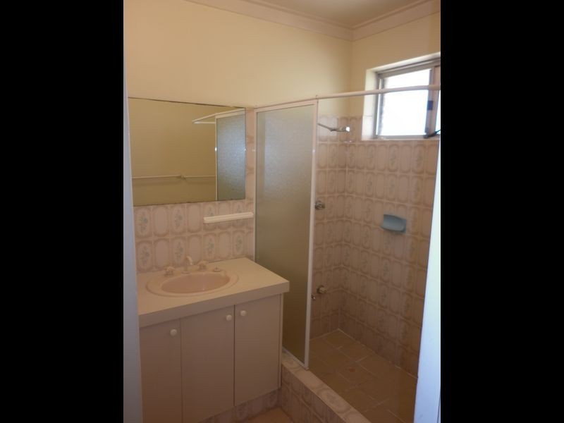 18 Morrit Way, Parmelia WA 6167