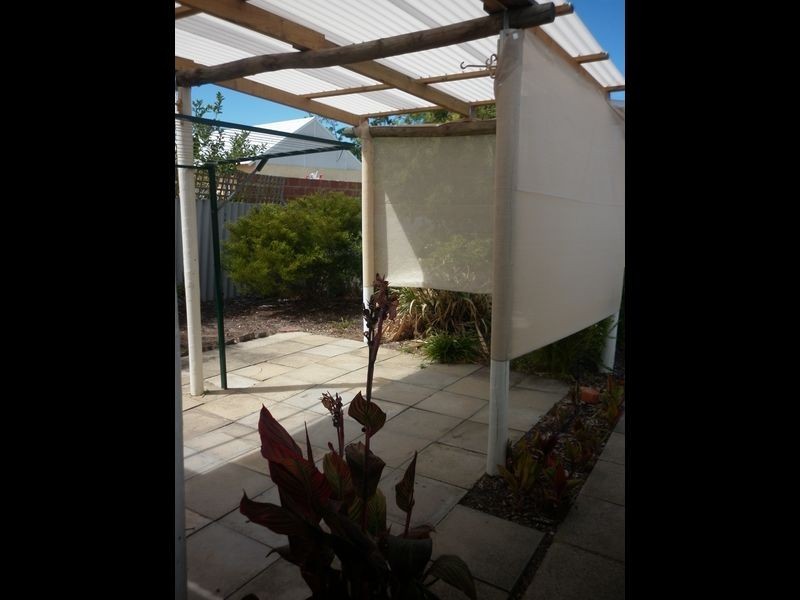 18 Morrit Way, Parmelia WA 6167