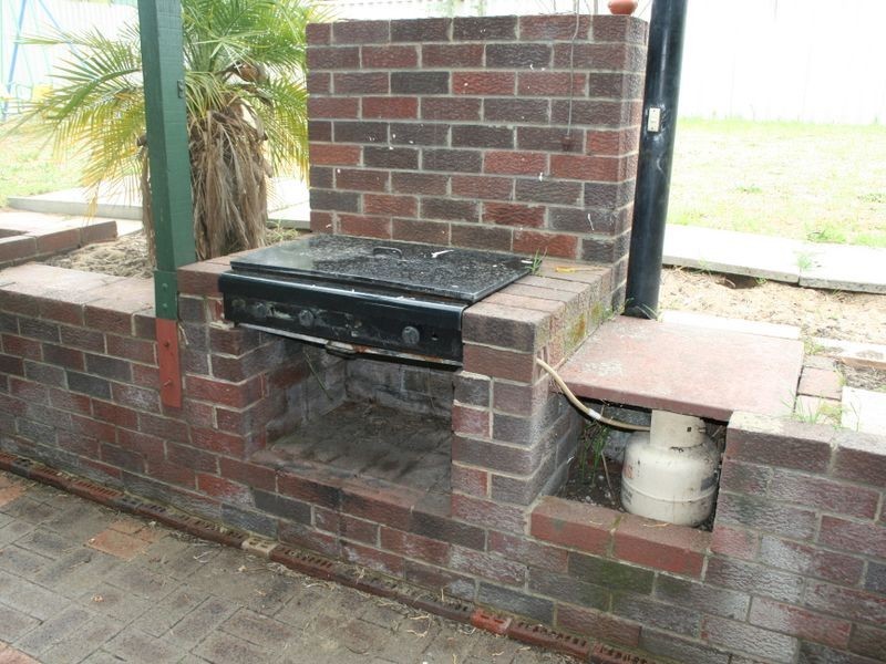 30 Pedder Way, Parmelia WA 6167