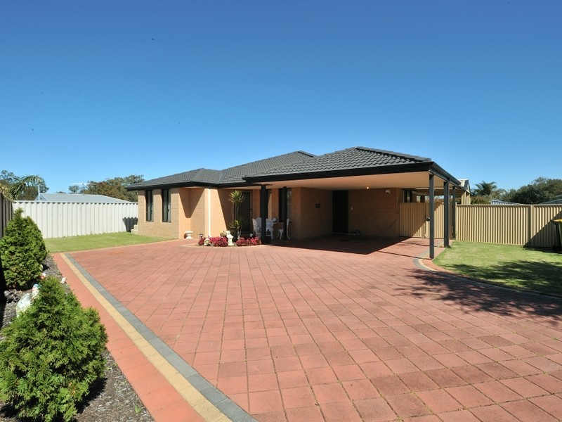 9 Tudor Court, Parmelia WA 6167