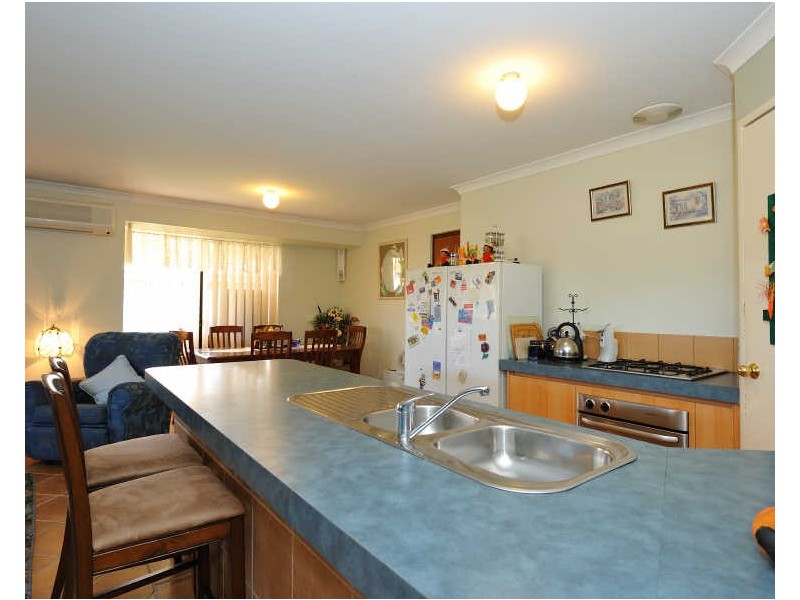 9 Tudor Court, Parmelia WA 6167