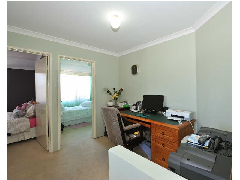 9 Tudor Court, Parmelia WA 6167