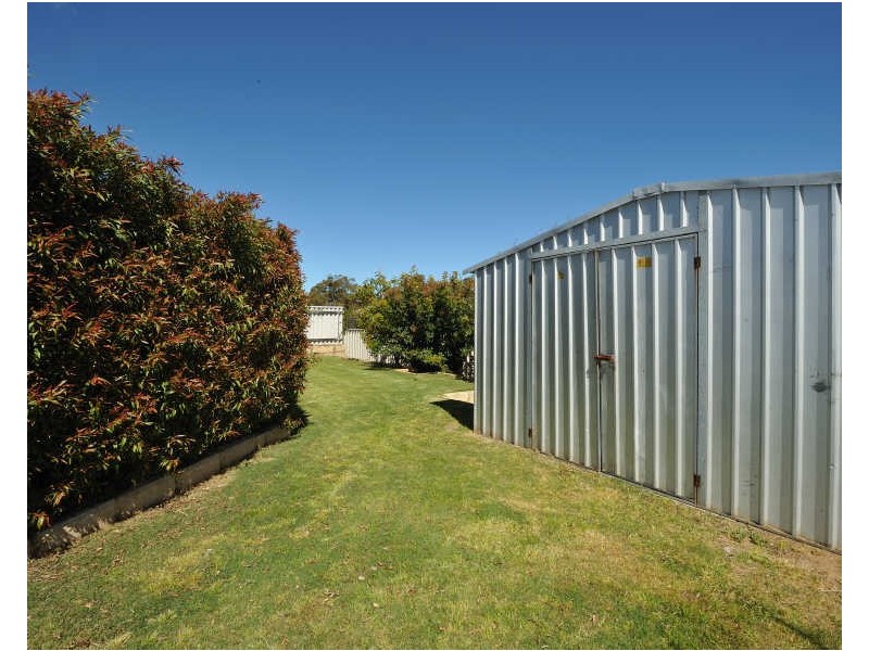 9 Tudor Court, Parmelia WA 6167