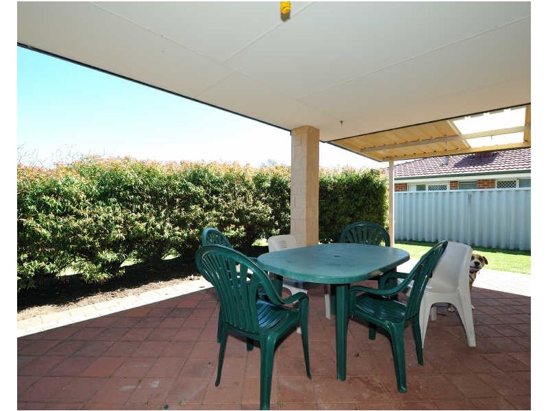 9 Tudor Court, Parmelia WA 6167