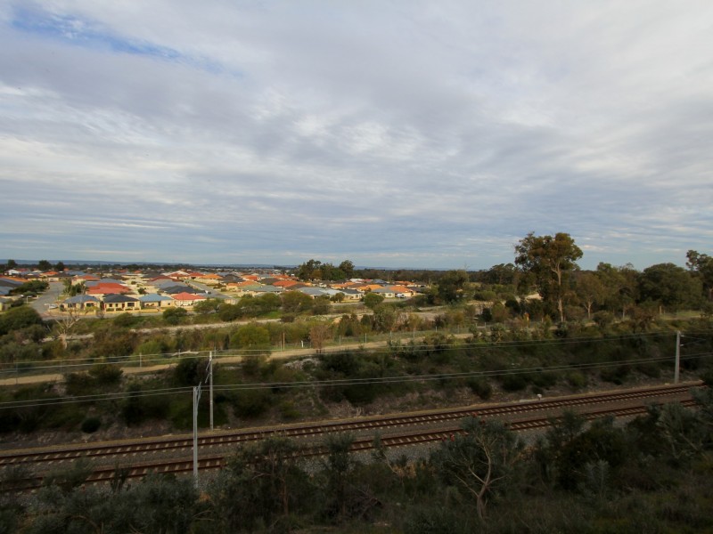 10 Campden Loop, Parmelia WA 6167