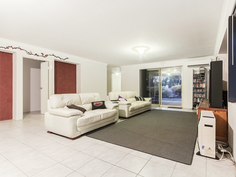 2 Hurley Way, Wellard WA 6170