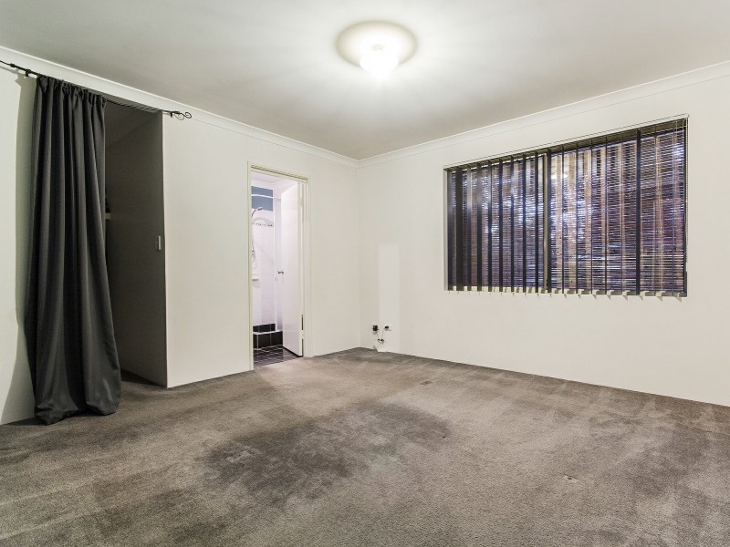 2 Hurley Way, Wellard WA 6170