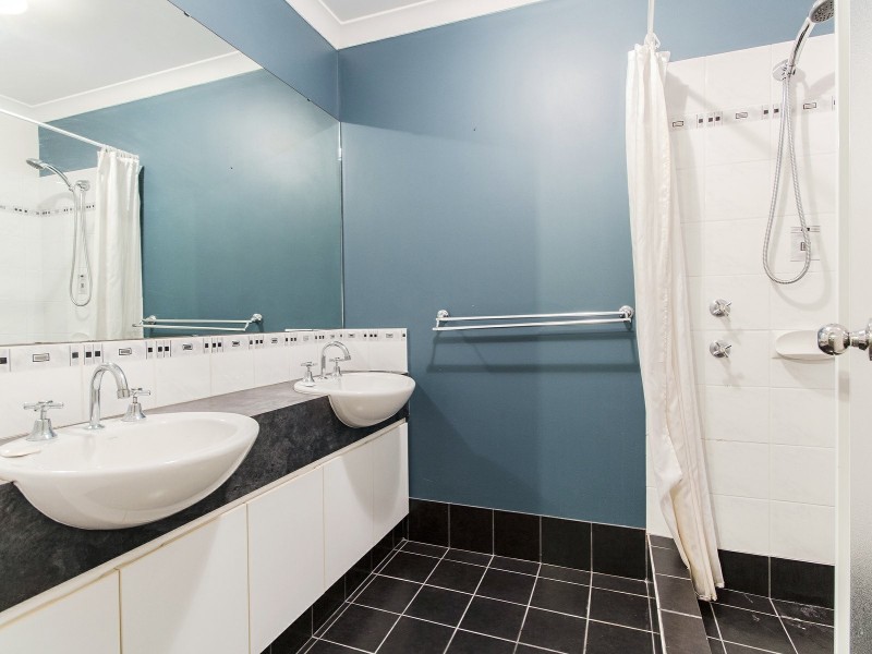 2 Hurley Way, Wellard WA 6170