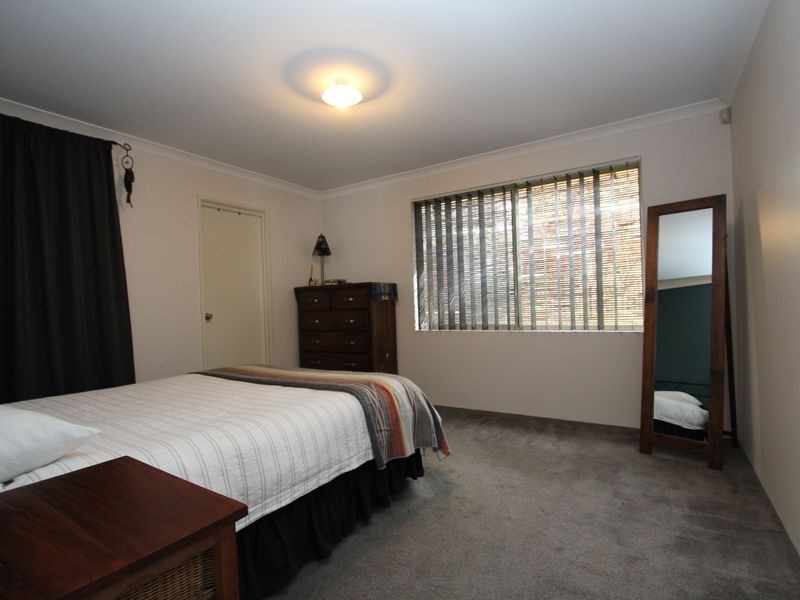 2 Hurley Way, Wellard WA 6170