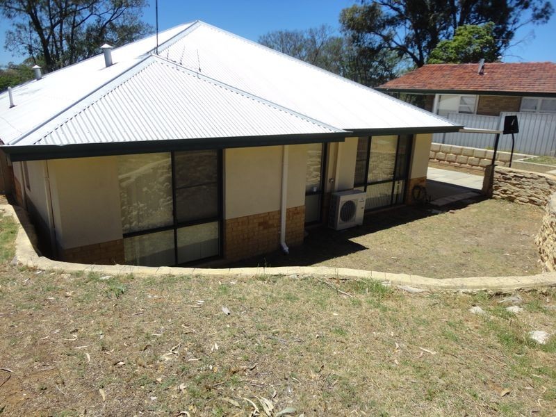 39 Heylmore Road, Medina WA 6167