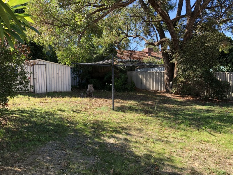 9 Harlow Road, Calista WA 6167