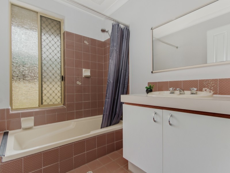 19 Westbook Street, Calista WA 6167