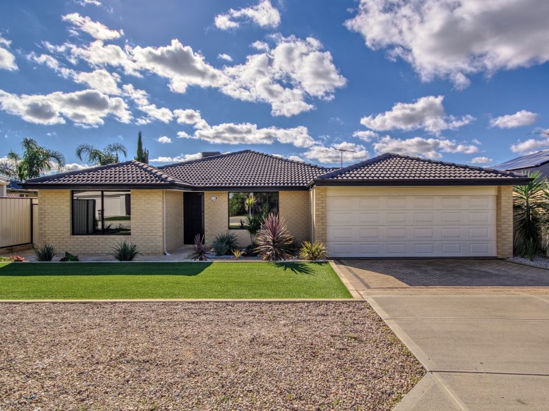 90 Centennial Aveune, Bertram WA 6167