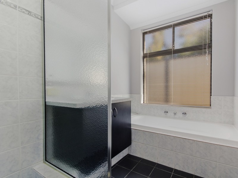 90 Centennial Aveune, Bertram WA 6167