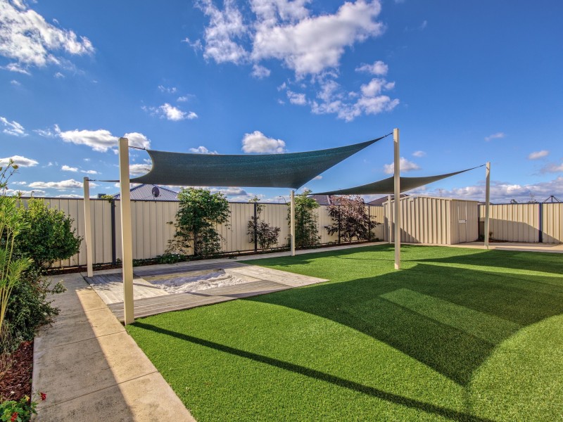 90 Centennial Aveune, Bertram WA 6167