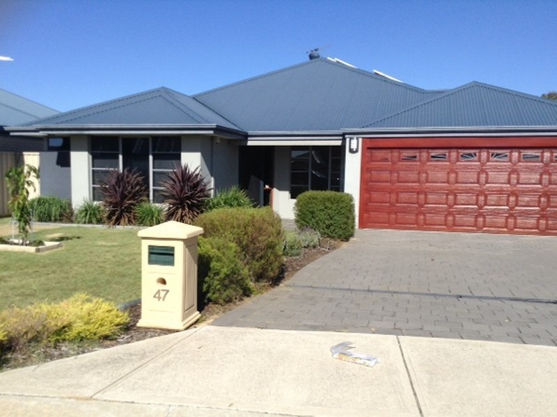 47 Whiteman Crescent, Bertram WA 6167