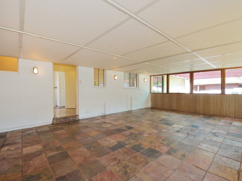 17 Hennessy Avenue, Orelia WA 6167