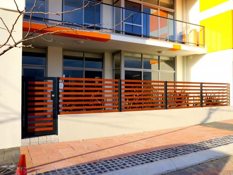 2/10 Pimlico Crescent, Wellard WA 6170